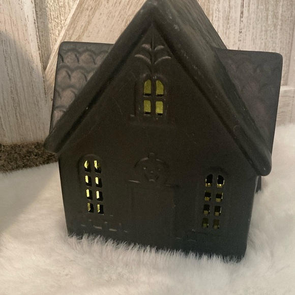 Target Hyde and Eek 2022 Light Up Halloween Haunted Houses - Picture 3 of 15